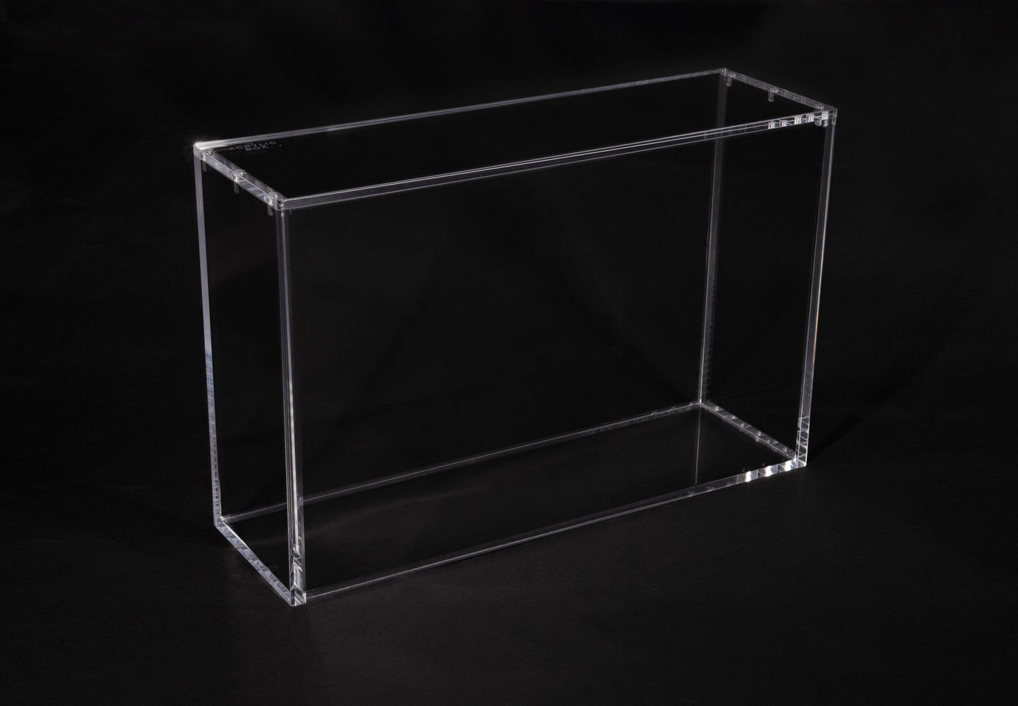 The Acrylic Box - Ultra Premium Collection Box (Charizard)