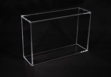 The Acrylic Box - Ultra Premium Collection Box (Charizard)